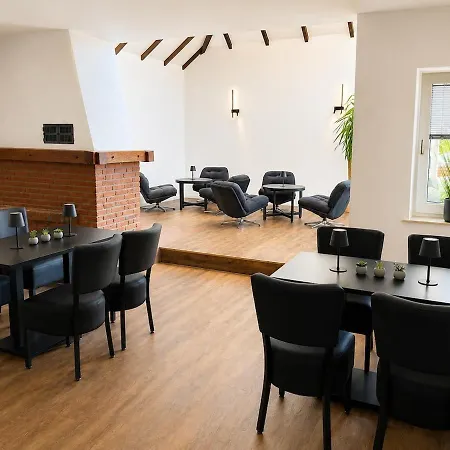 Premium Für Monteure In 300m2 6xschlafzimmer Apartment *